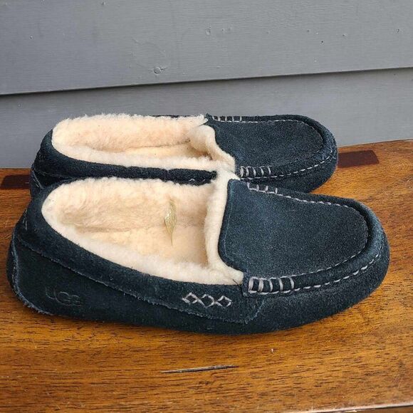 UGG Black Ansley Suede Shearling Slippers size 7 - Picture 5 of 10